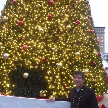 Macy's Christmas Tree - Local Flavor Near Me - San Francisco, California Macy's Christmas Tree - Local Flavor Near Me - San Francisco, California