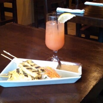 The Regent - Chicken Satay and Peach on the Beach mixed drink - Thai Near Me - Washington, DC, District of Columbia
