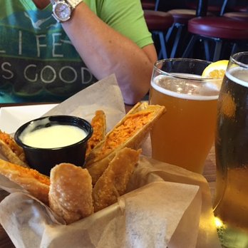 Harbor Burger Bar - Buffalo Chicken Egg Rolls! - Burgers Near Me - Stone Harbor, New Jersey