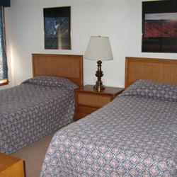 Dover Watch At Mt Snow - Two twin sized beds are located in the second bedroom upstairs. It has a private bathroom.