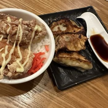 Onoya Ramen - Mini Karaage chicken and mini gyoza. - Ramen Near Me - Honolulu, Hawaii Onoya Ramen - Mini Karaage chicken and mini gyoza. - Ramen Near Me - Honolulu, Hawaii
