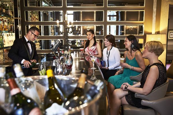 Clemente Bar by null