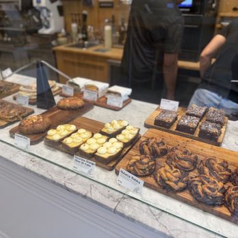 Neoklasik - Bakeries Near Me - Coral Gables, Florida