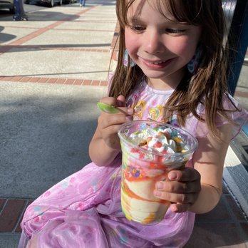 Double Rainbow Cafe - Ice Cream & Frozen Yogurt Near Me - Benicia, California Double Rainbow Cafe - Ice Cream & Frozen Yogurt Near Me - Benicia, California