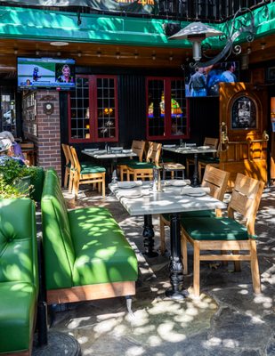 Muldoon's Irish Pub by null