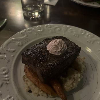 The Hollow - Elk filet - Cocktail Bars Near Me - Columbia, South Carolina