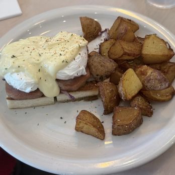 Genki Kitchen - Eggs, Spam Benedict with Potatoes (YUMMM!!) - Japanese Near Me - Sacramento, California Genki Kitchen - Eggs, Spam Benedict with Potatoes (YUMMM!!) - Japanese Near Me - Sacramento, California