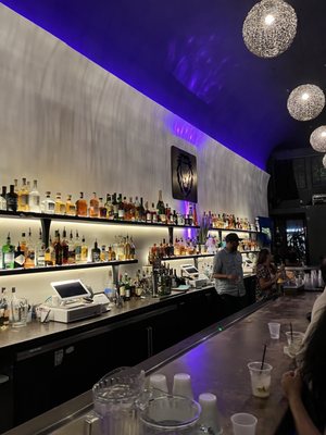 Zanzi Oakland by null