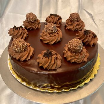 17th Street Bakery - Nutella Cheesecake - Custom Cakes Near Me - Naples, Florida