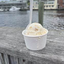 Mystic Park Ice Cream - Banana Cream Pie