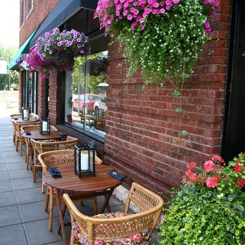Mango Thai - Thai Near Me - Saint Paul, Minnesota