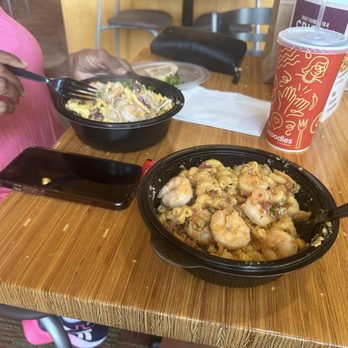 Noodles and Company - Pad Thai with shrimp and Mac and Cheese with shrimp for hubby - Salad Near Me - Kalamazoo, Michigan Noodles and Company - Pad Thai with shrimp and Mac and Cheese with shrimp for hubby - Salad Near Me - Kalamazoo, Michigan