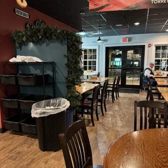 Bagels and Cakes - Bakeries Near Me - Geneva, New York
