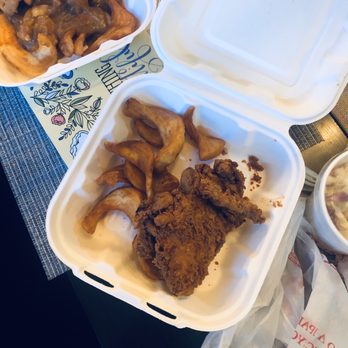 Mellow Fellow - Fried chicken dinner with 7 fries - American Near Me - Reno, Nevada Mellow Fellow - Fried chicken dinner with 7 fries - American Near Me - Reno, Nevada