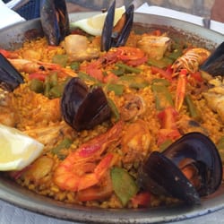 Las Barcos - Paella down at the fishermans port!