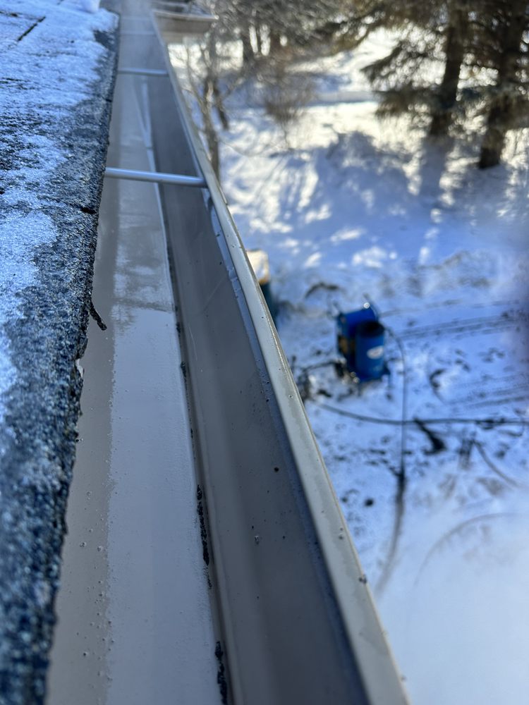 Slide of Arctic Eagle Property Maintenance