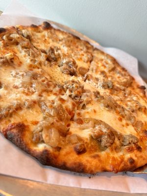 Max and Leo's Pizza Newton by null