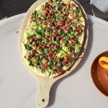 Vooges Strand - Flammkuchen klassisch - Modern European Near Me - Zandvoort, New Hampshire