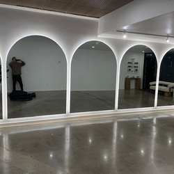 Art & Mirror Center - Arched mirrors with backlit