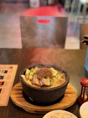 Kazzan Ramen & Bar by null