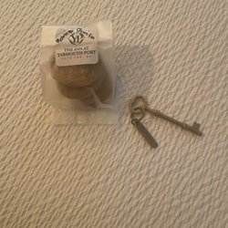 The Inn at Yarmouth Port - Cookies given with our stay, and the key to our room