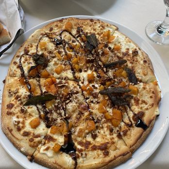 Tra di Noi - Pumpkin pizza - Italian Near Me - Malibu, California
