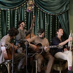 Mahogany Jazz Hall - Local band