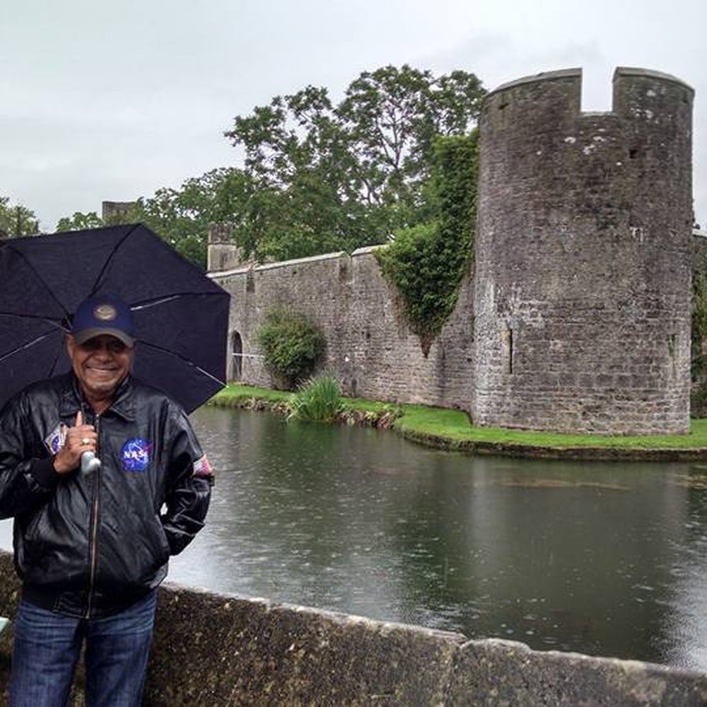 Bishop's Palace - the outside - Landmarks & Historical Buildings Near Me - Wells, SOM