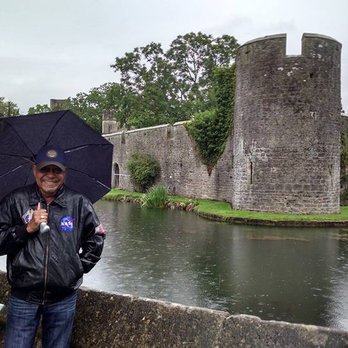 Bishop's Palace - the outside - Landmarks & Historical Buildings Near Me - Wells, SOM