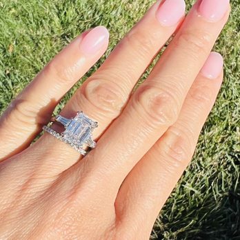 Design 4 U - Emerald diamond ring - Jewelry Near Me - Danville, California Design 4 U - Emerald diamond ring - Jewelry Near Me - Danville, California