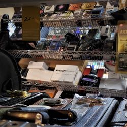 Music Mart - All instrumens