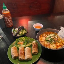 Pho Van Beaverton - 23. Mi Quang and crispy rolls