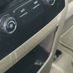 Alamo Rent A Car - Back console