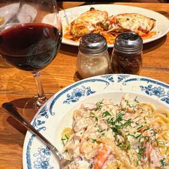 Labriola - Fettuccine Alfredo - Italian Near Me - Chicago, Illinois Labriola - Fettuccine Alfredo - Italian Near Me - Chicago, Illinois