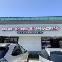 Little Saigon Optometry - Front of office