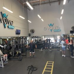 Evolve Gym - Great workout environment.