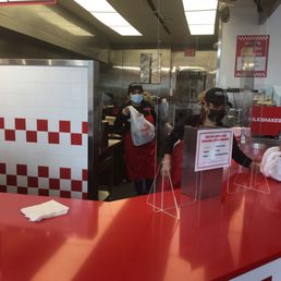 3 burgers in 35 minutes!!! Ok