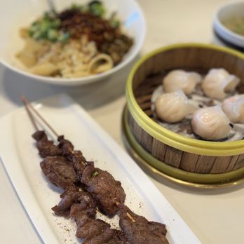 Highland Noodles - Lamb skewer, shrimp dumplings, chili-flake noodles with pork - Noodles Near Me - Milpitas, California Highland Noodles - Lamb skewer, shrimp dumplings, chili-flake noodles with pork - Noodles Near Me - Milpitas, California