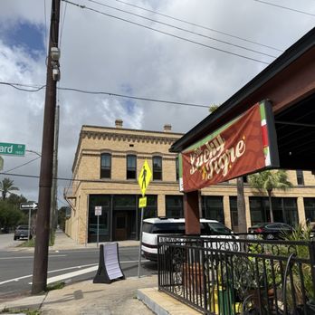 Lucky Tigre - Food Trucks Near Me - Tampa, Florida Lucky Tigre - Food Trucks Near Me - Tampa, Florida