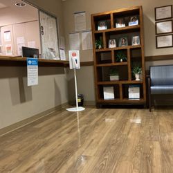 360 Weight Management - Office Seating Area & Front Desk