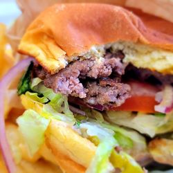 R Burgers is a terrific place!