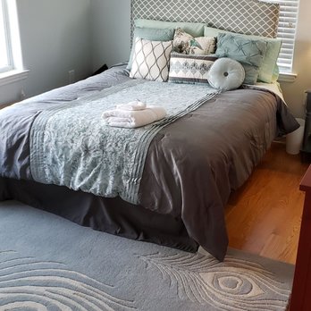 Living Neat - AFTER...Calm and comfortable - Home Organization Near Me Living Neat - AFTER...Calm and comfortable - Home Organization Near Me