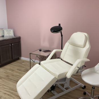 Victoria Aesthetics - Treatment room at new office 100 Clifton Corporate Parkway, Clifton Park NY 12065 - Medical Spas Near Me - Clifton Park, New York Victoria Aesthetics - Treatment room at new office 100 Clifton Corporate Parkway, Clifton Park NY 12065 - Medical Spas Near Me - Clifton Park, New York