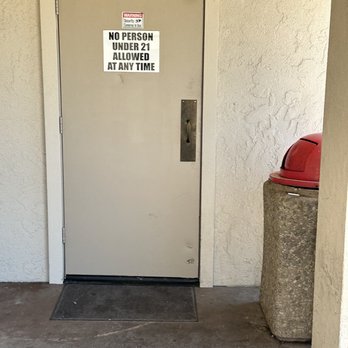 Backstreet Bar & Grill - Walking in..... - Bars Near Me - Madera, California