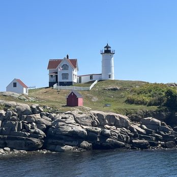 Nubble Lighthouse - Landmarks & Historical Buildings Near Me - York, Maine