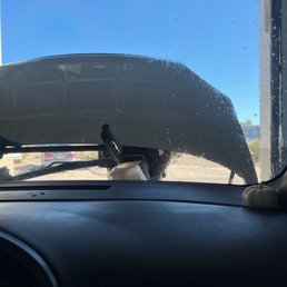 them cleaning the windows as I'm getting an oil change!!!