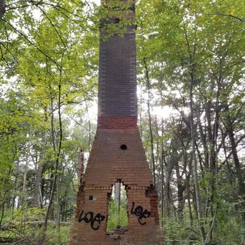 Lovers Leap State Park - Runs from estate - Parks Near Me - New Milford, Connecticut