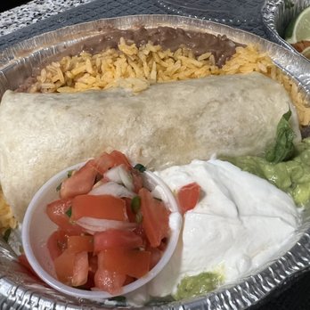 Casa Villa Restaurant - Chicken Burrito - Mexican Near Me - Stamford, Connecticut Casa Villa Restaurant - Chicken Burrito - Mexican Near Me - Stamford, Connecticut