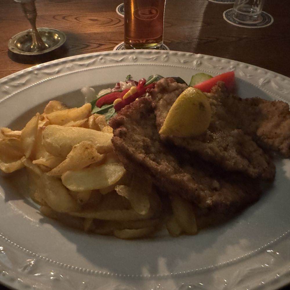 Tiergartenquelle - Same Schnitzel with Fries - German Near Me - Berlin, BE Tiergartenquelle - Same Schnitzel with Fries - German Near Me - Berlin, BE