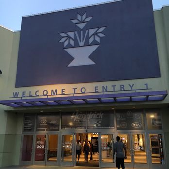 Concord Mills - Shopping Centers Near Me - Concord, North Carolina